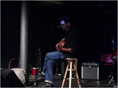 Bobo Rondelli in un momento del concerto 