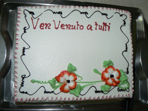 torta di ben venuto per il gruppo italiano